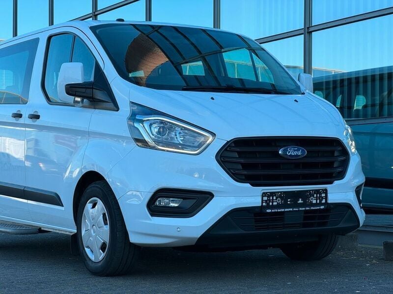 Gebraucht Ford Transit Tourneo Trend 105 PS (77 kW) 2019 Weiß Van / Kleinbus