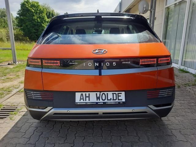 Gebraucht Hyundai Ioniq Basis 125 kW (170 PS) 2024 Orange Kleinwagen