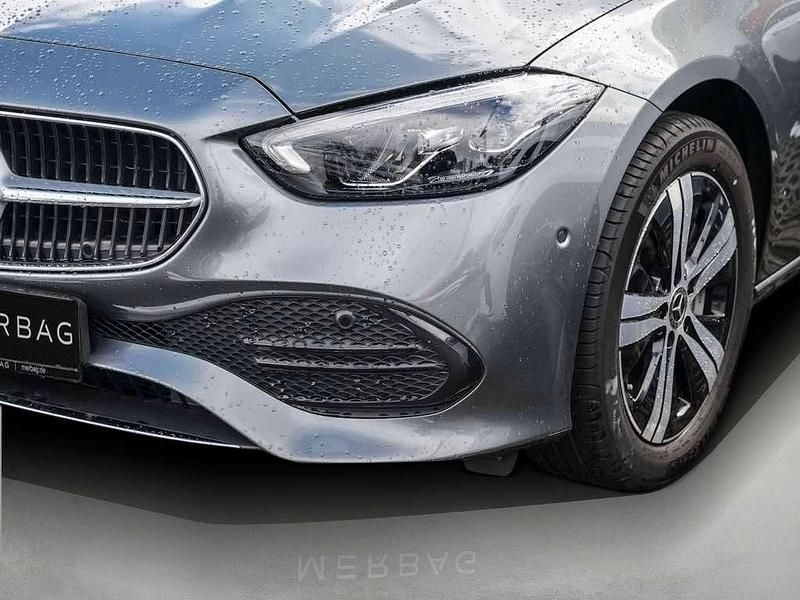 Gebraucht Mercedes C300e Avantgarde 204 PS (150 kW) 2024 Grau Limousine