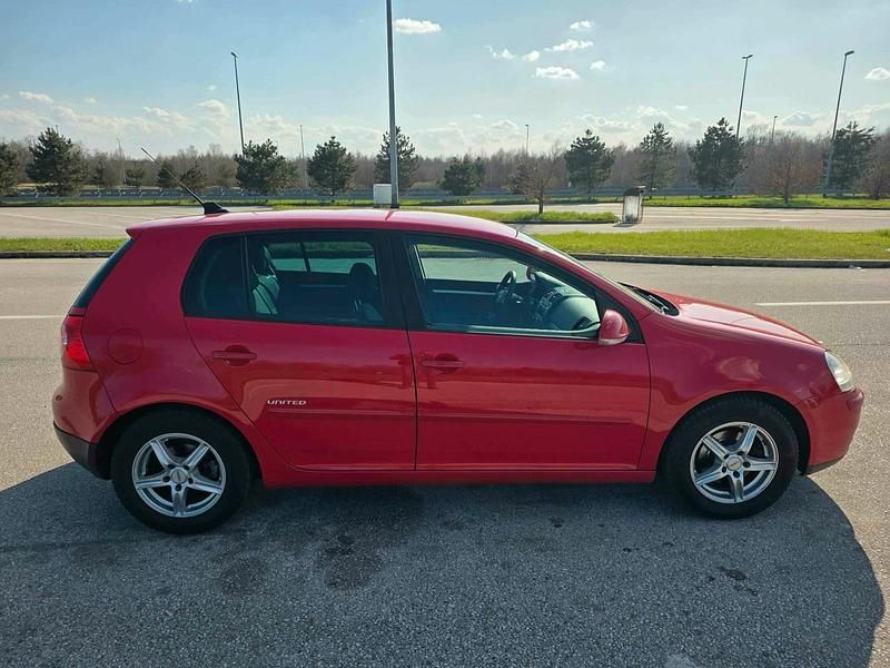 Usata VW Golf VI 102 CV (75 kW) 2008 Rosso Utilitaria
