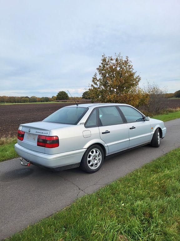 Gebraucht VW Passat Exclusive 175 PS (128 kW) 1996 Silber Limousine