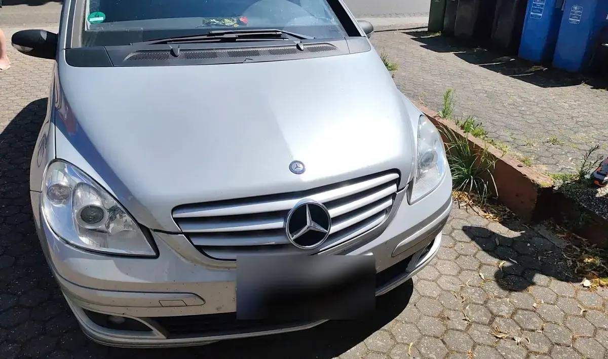 Gebraucht Mercedes B180 115 PS (84 kW) 2005 Silber Van / Kleinbus