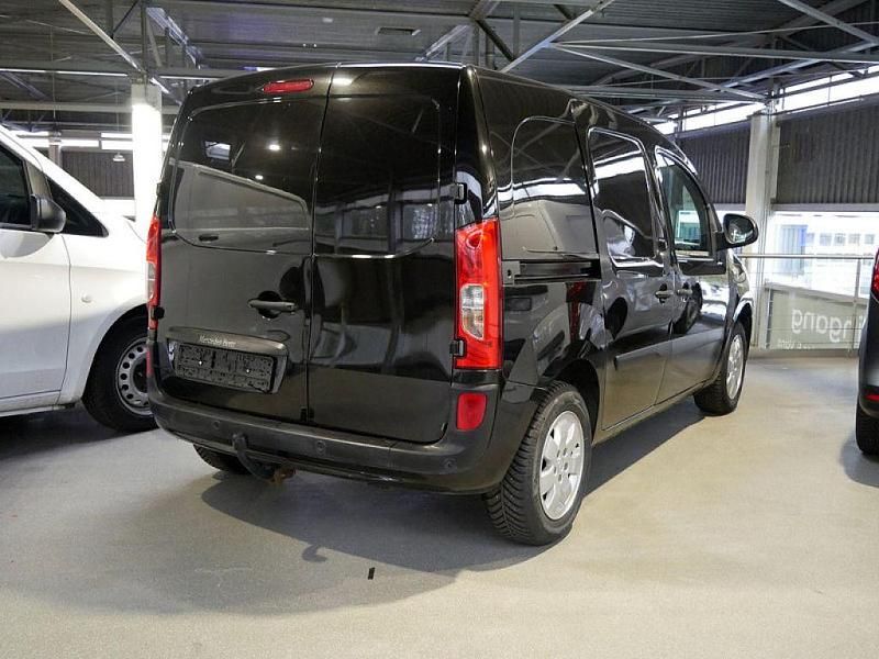 Gebraucht Mercedes Citan 111 116 PS (85 kW) 2021 Dravitschwarz (metallic) Van