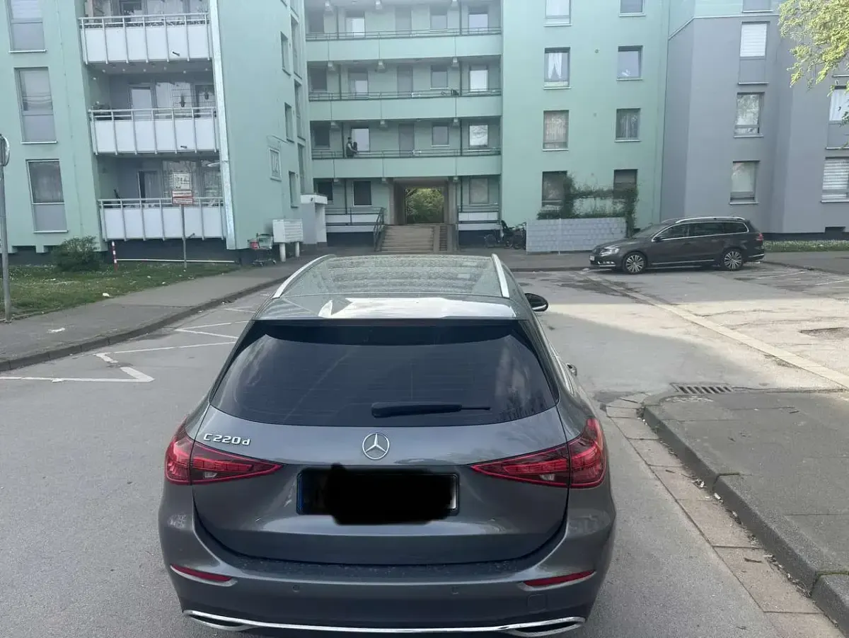 Gebraucht Mercedes C220 Avantgarde 200 PS (147 kW) 2022 Kombi