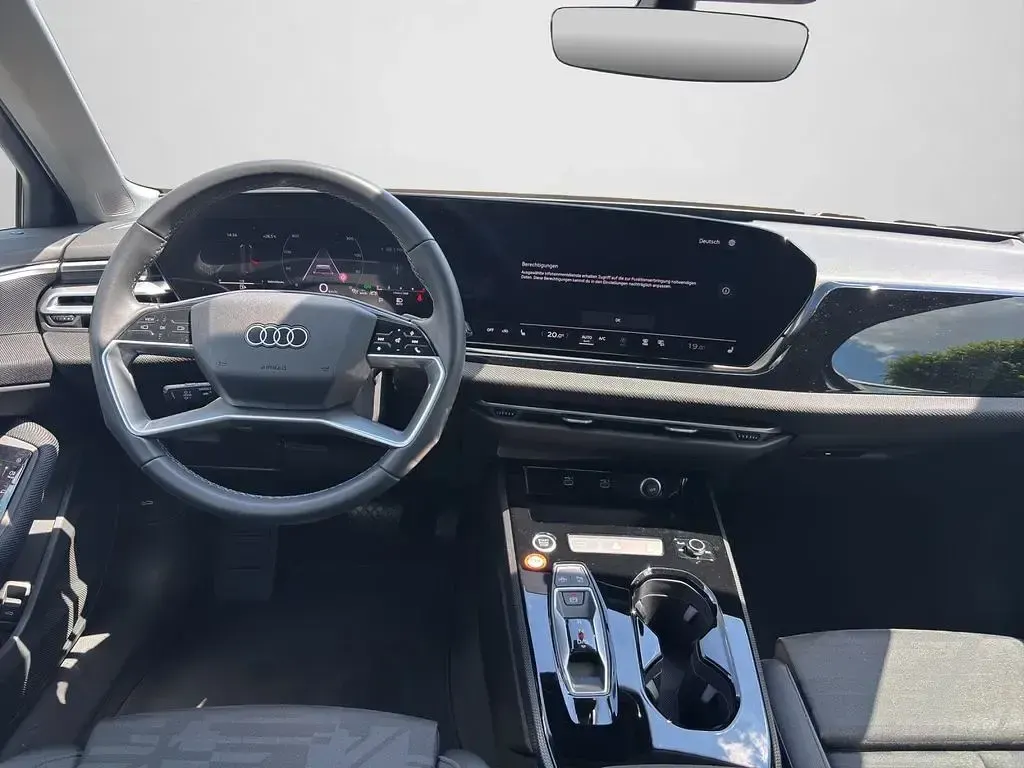 Gebraucht Audi A5 Basis 150 PS (110 kW) 2025 Firmamentblau metallic (metallic) Kombi