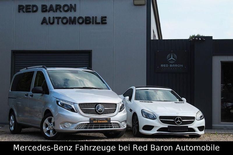 Brillantsilber metallic Gebraucht 2021 Mercedes V220 Van / Kleinbus | 26.000 € - Bild 1/4