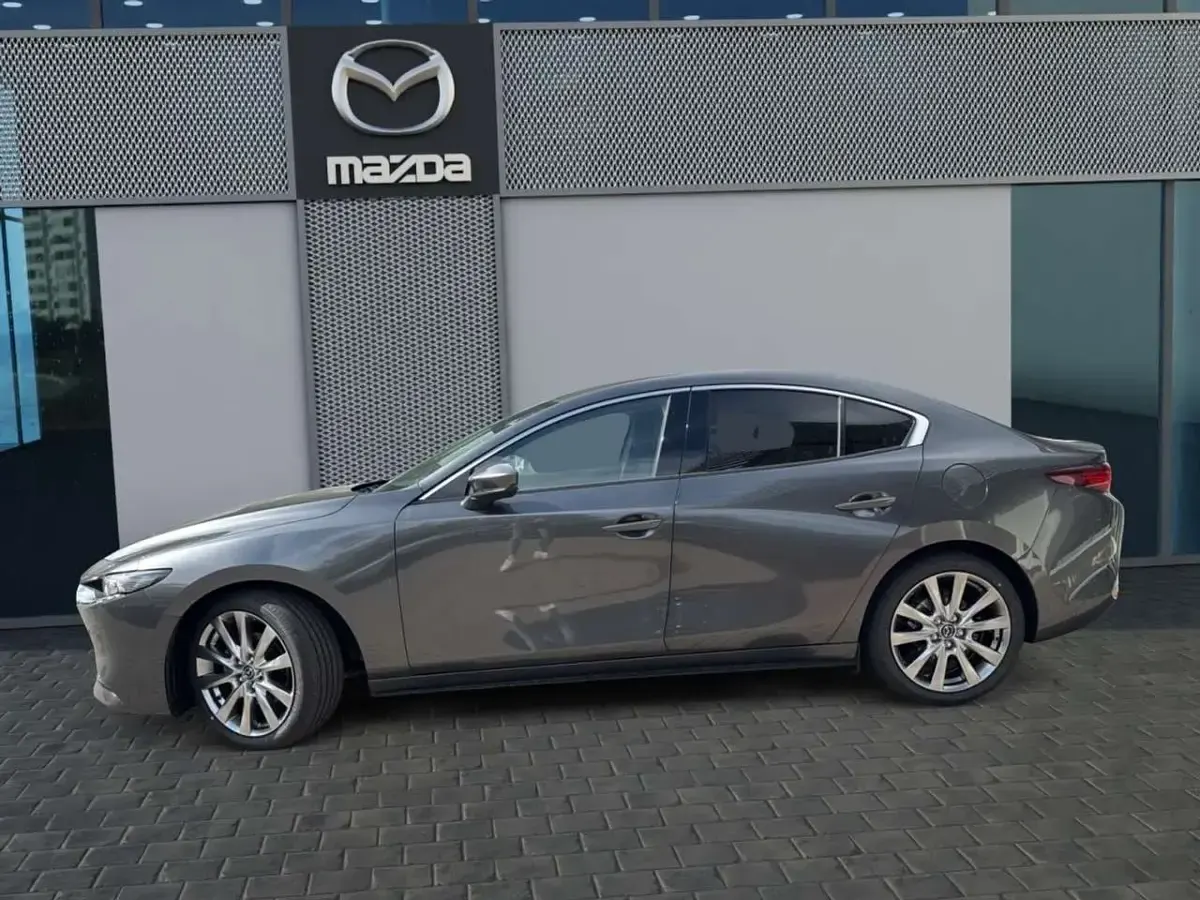Neu Mazda 3 Takumi-Line 186 PS (136 kW) 2026 Grau Limousine