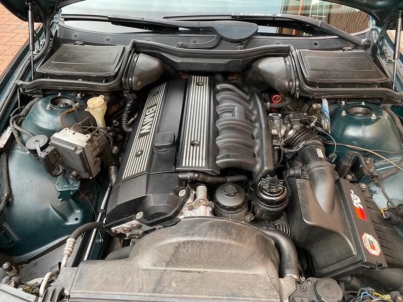Second-hand BMW 528 193 CP (141 kW) 1996 Verde Berlinǎ
