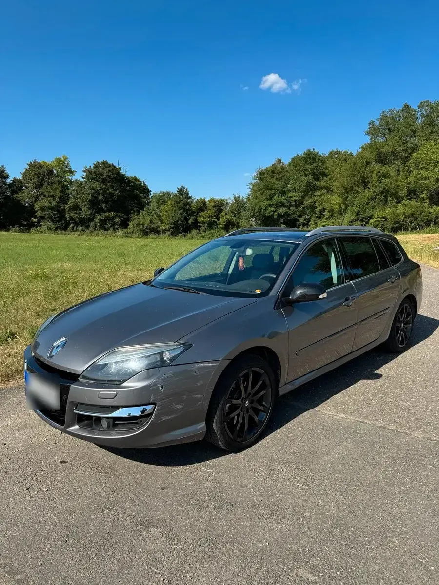 Gebraucht Renault Laguna III 150 PS (110 kW) 2011 Braun Kombi