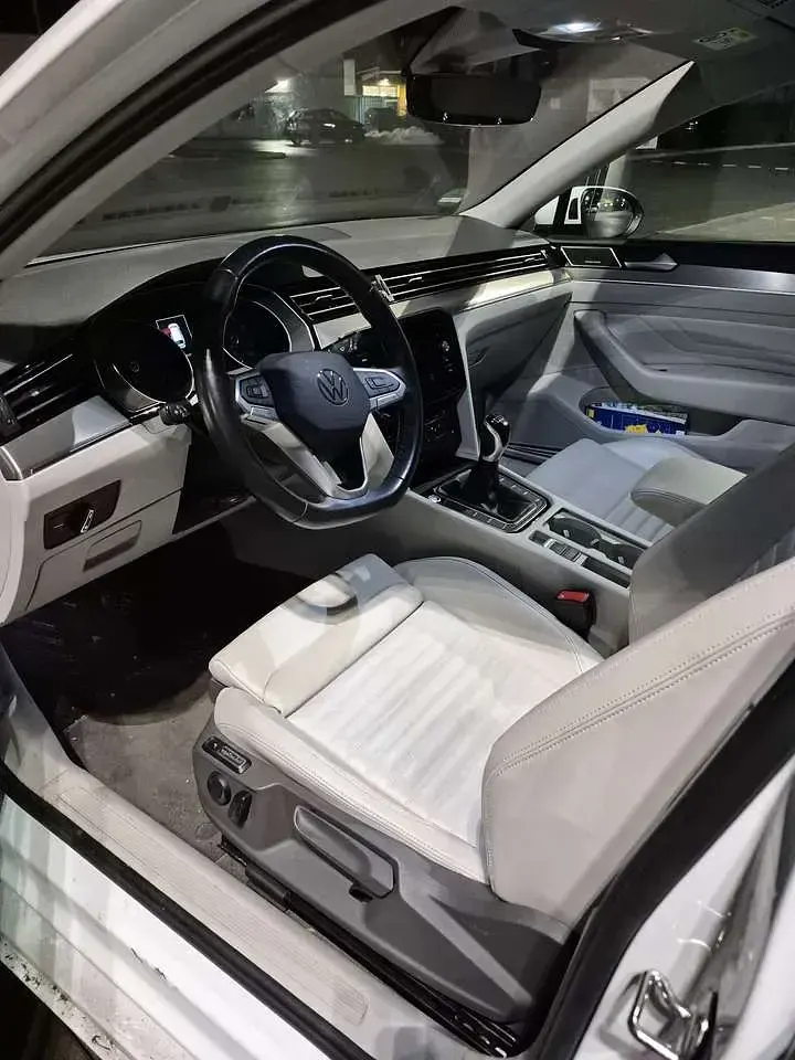 Gebraucht VW Passat Business 150 PS (110 kW) 2021 Kombi