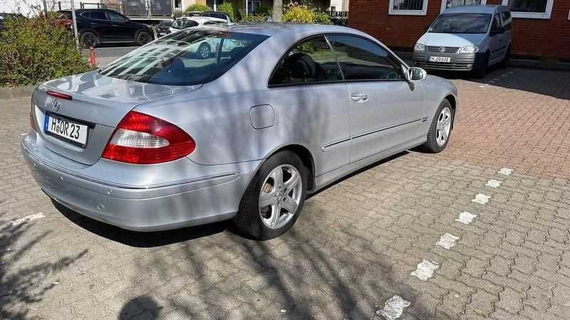 Gebraucht Mercedes CLK200 Elegance 184 PS (135 kW) 2007 Silber Coupé