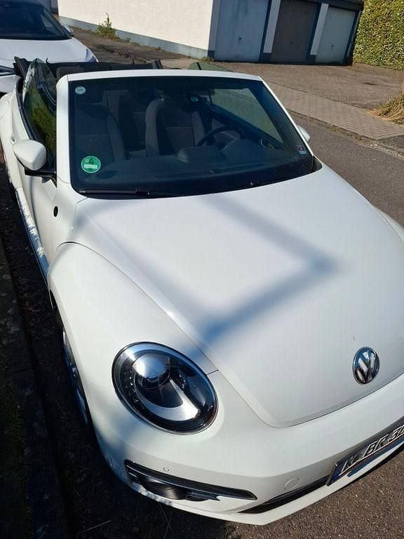 Gebraucht VW Beetle Sound 105 PS (77 kW) 2018 Weiß Kleinwagen