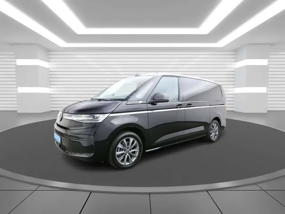 Gebraucht VW Multivan Style 245 PS (180 kW) 2025 Deep black perleffekt, pearl effect Van / Kleinbus
