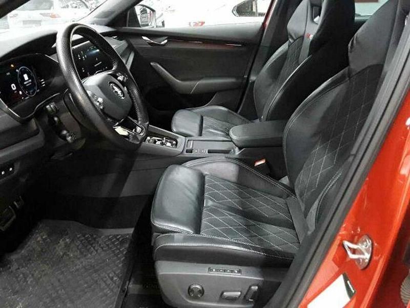 Gebraucht Skoda Octavia RS 200 PS (147 kW) 2023 Velvetrot metallic Kombi