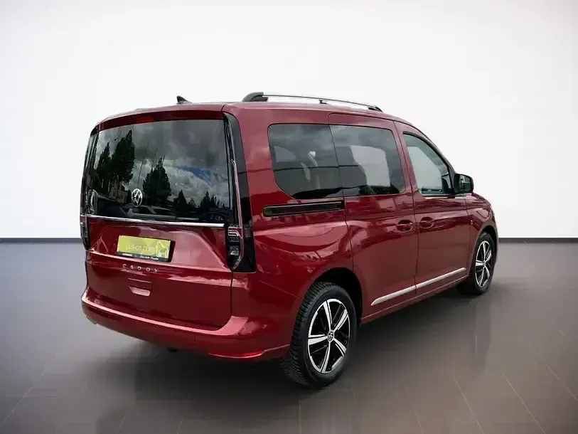 Gebraucht VW Caddy Style 116 PS (85 kW) 2022 Fortanarot Van / Kleinbus