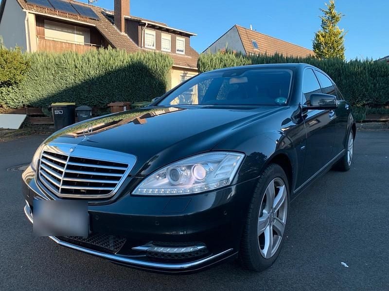 Gebraucht Mercedes S500L 435 PS (319 kW) 2012 Schwarz Limousine