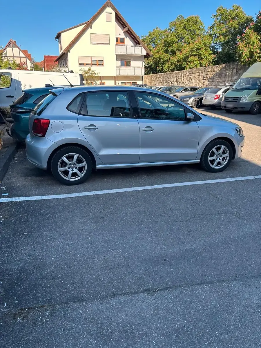 Gebraucht VW Polo Comfortline 86 PS (63 kW) 2009 Grau Kleinwagen