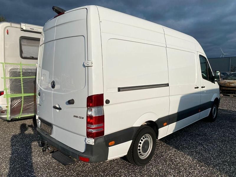 Gebraucht Mercedes Sprinter 163 PS (119 kW) 2017 Weiß Van