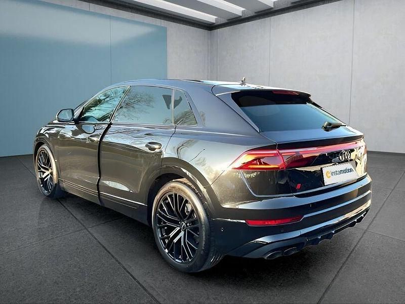 Gebraucht Audi SQ8 507 PS (372 kW) 2024 Schwarz SUV