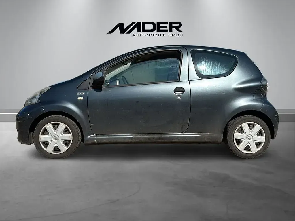 Gebraucht Toyota Aygo Basis 68 PS (50 kW) 2009 Grau Kleinwagen