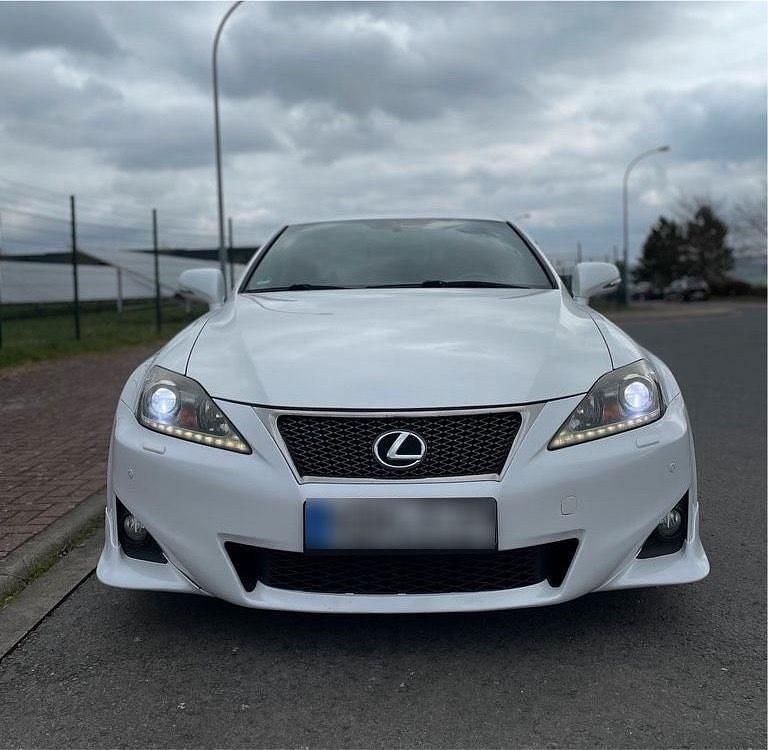 Gebraucht Lexus IS220d Sport Line 200 PS (147 kW) 2011 Weiß Limousine