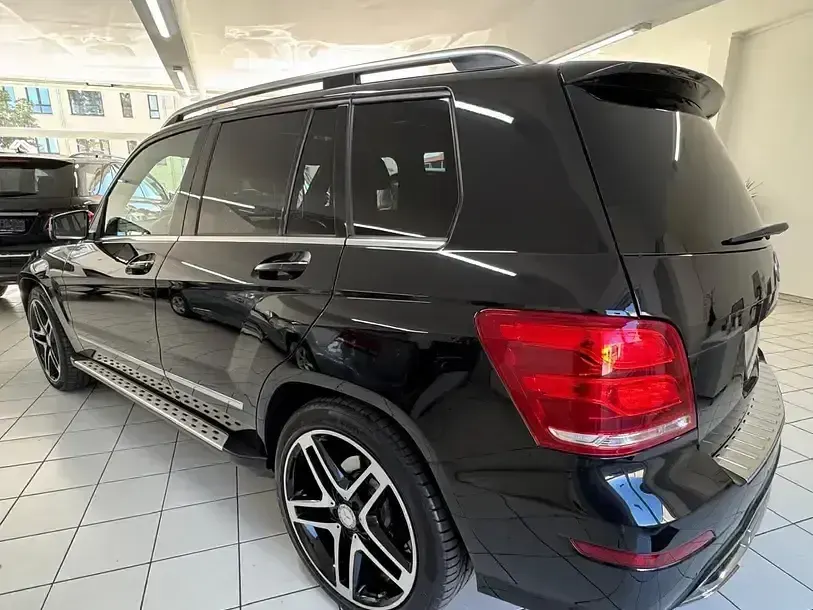 Gebraucht Mercedes GLK350 AMG 265 PS (194 kW) 2015 Obsidianschwarz (metallic) SUV
