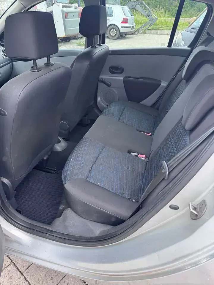 Gebraucht Renault Clio II 75 PS (55 kW) 2006 Silber Limousine