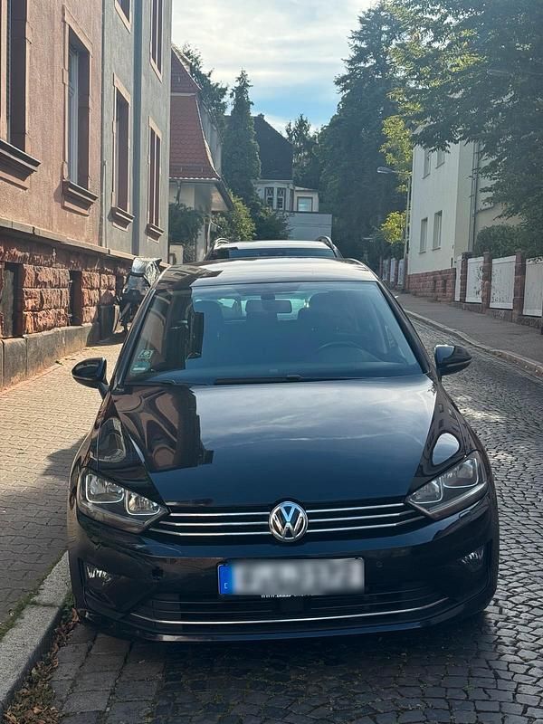 Schwarz Gebraucht 2017 VW Golf Sportsvan Van / Kleinbus | 11.200 € (Guter Preis) - Bild 1/4