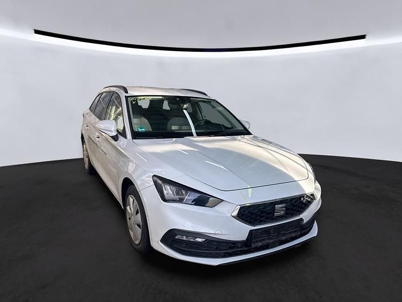 Gebraucht Seat Leon 131 PS (96 kW) 2021 Weiß Limousine