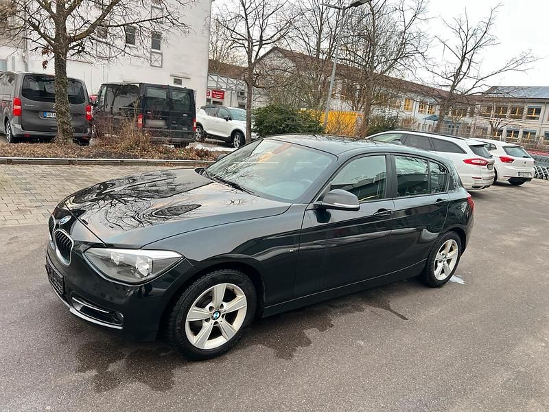 Gebraucht BMW 118 Sport Line 145 PS (106 kW) 2012 Schwarz Kleinwagen