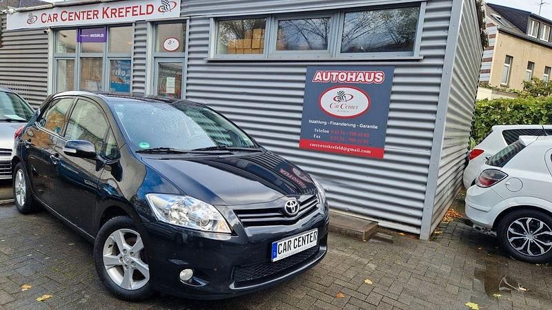 Schwarz Gebraucht 2012 Toyota Auris Edition Limousine | 7.100 € (Fairer Preis) - Bild 1/4