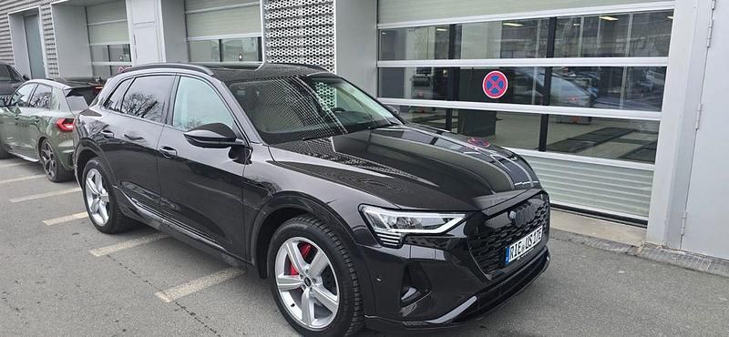 Gebraucht Audi Q8 e-tron S-Line 300 kW (408 PS) 2023 Braun SUV
