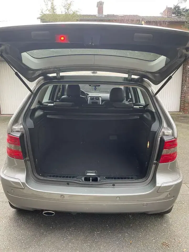 Gebraucht Mercedes B170 116 PS (85 kW) 2006 Grau Van / Kleinbus