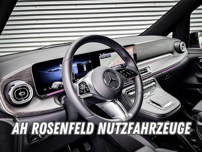 Gebraucht Mercedes V300 237 PS (174 kW) 2025 Mb9197 obsidianschwarzmetallic Van / Kleinbus