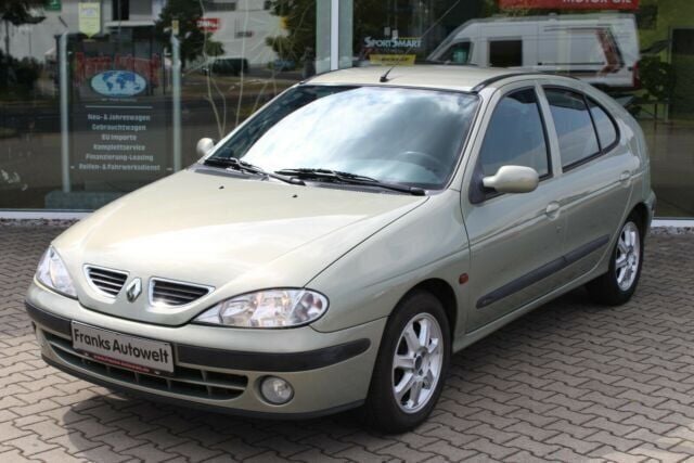 Gebraucht Renault Mégane II Expression 107 PS (78 kW) 2002 Grün metallic Limousine