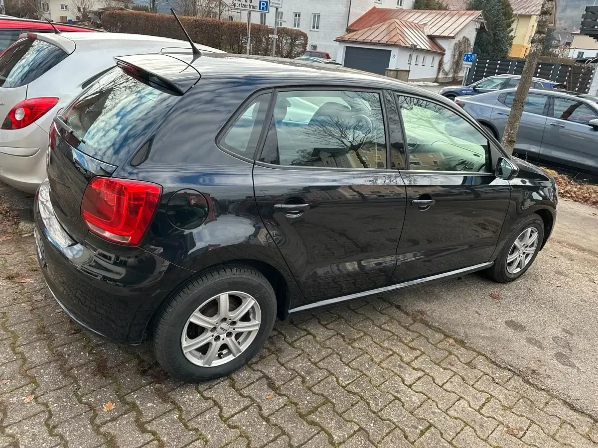 Gebraucht VW Polo 79 PS (58 kW) 2013 Schwarz Kleinwagen