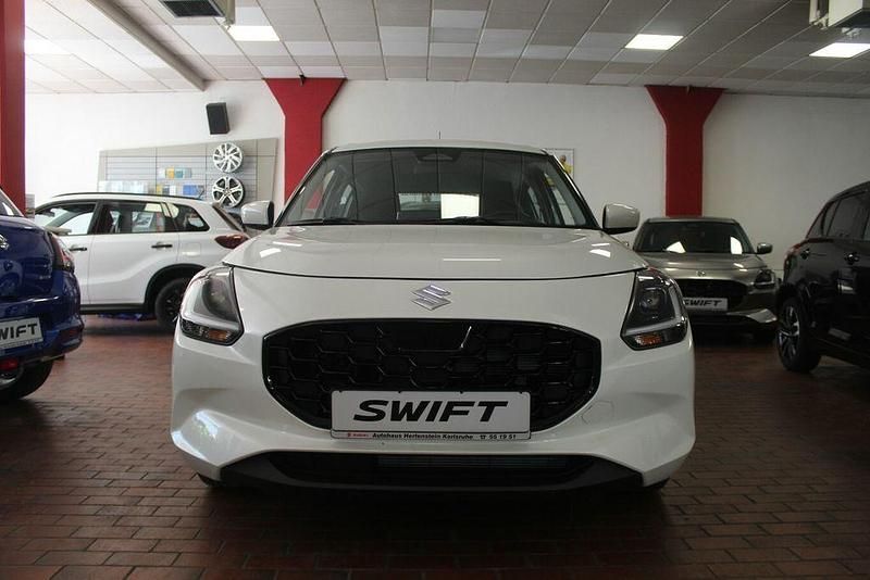 Weiß Neu 2025 Suzuki Swift Club Limousine | 17.190 € - Bild 1/4
