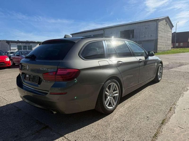 Gebraucht BMW 535 313 PS (230 kW) 2013 Kallistograu metallic Kombi