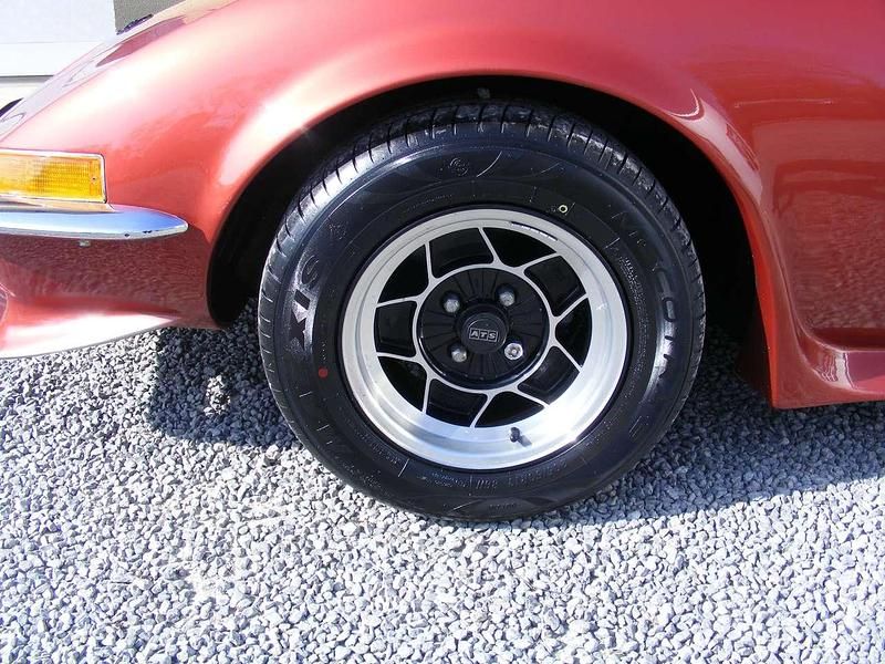 Second-hand Opel GT 110 CP (80 kW) 1972 Roșu Coupe