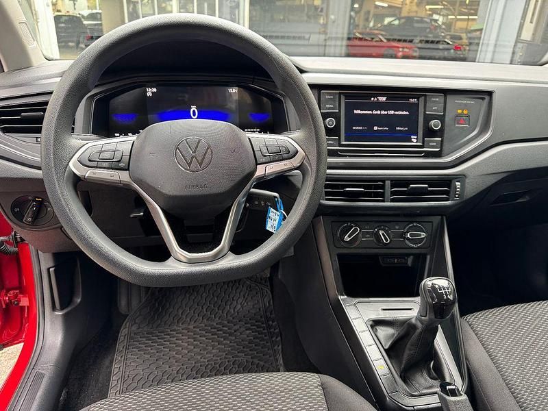 Gebraucht VW Taigo Basis 95 PS (69 kW) 2022 Rot SUV