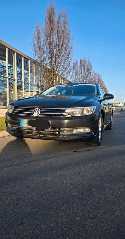 Gebraucht VW Passat Comfortline 150 PS (110 kW) 2017 Schwarz Kombi
