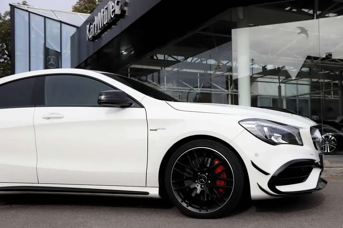 Gebraucht Mercedes CLA45 AMG AMG 381 PS (280 kW) 2017 Weiß Coupé
