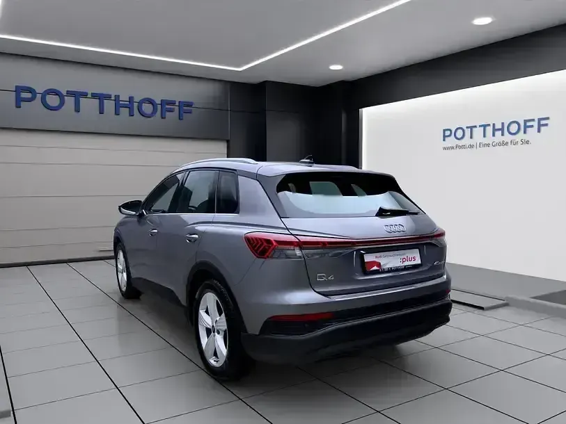 Gebraucht Audi Q4 e-tron Sport 194 kW (265 PS) 2023 Taifungrau metallic SUV