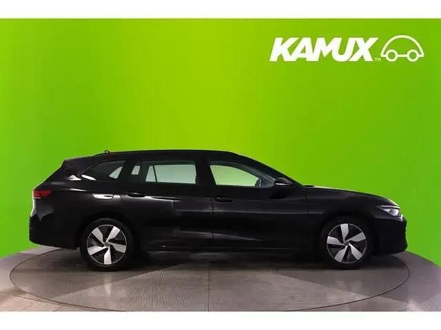 Second-hand VW Passat 150 CP (110 kW) 2024 Negru Break
