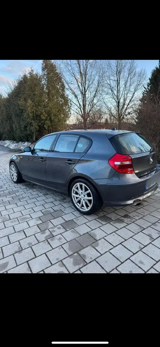 Gebraucht BMW 120 177 PS (130 kW) 2008 Grau Kleinwagen