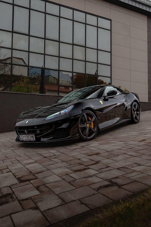 Schwarz Gebraucht 2023 Ferrari Portofino Cabrio | 229.000 € (Fairer Preis) - Bild 1/4