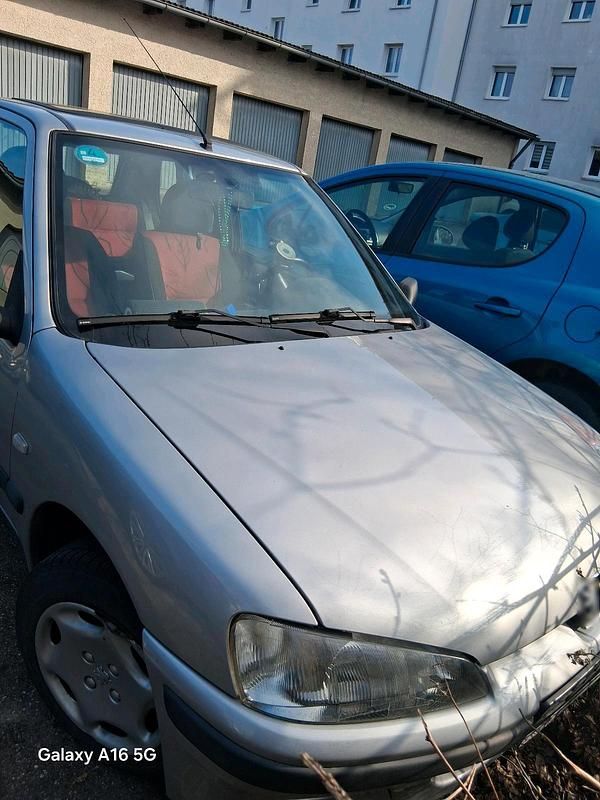 Gebraucht Peugeot 106 Filou 60 PS (44 kW) 2001 Grau Kleinwagen