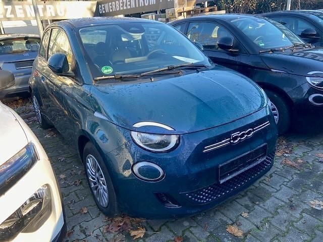 Gebraucht Fiat 500e 86 kW (118 PS) 2023 Grün Limousine
