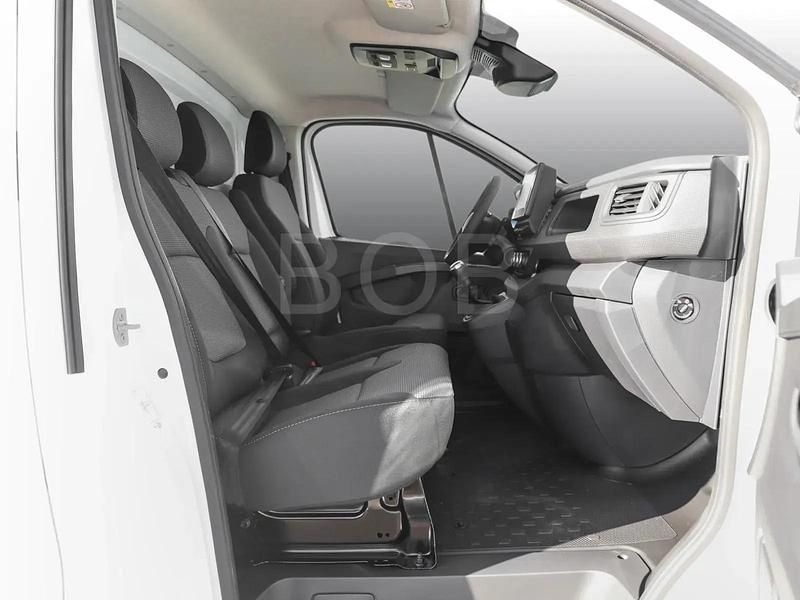 Gebraucht Renault Trafic Komfort 131 PS (96 kW) 2025 Weiß Van / Kleinbus