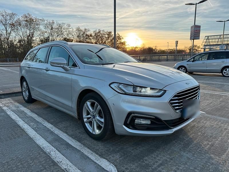 Silber Gebraucht 2019 Ford Mondeo Kombi | 11.999 € (Fairer Preis) - Bild 1/4